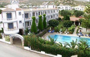 Fan Apartments Сталида Экстерьер фото